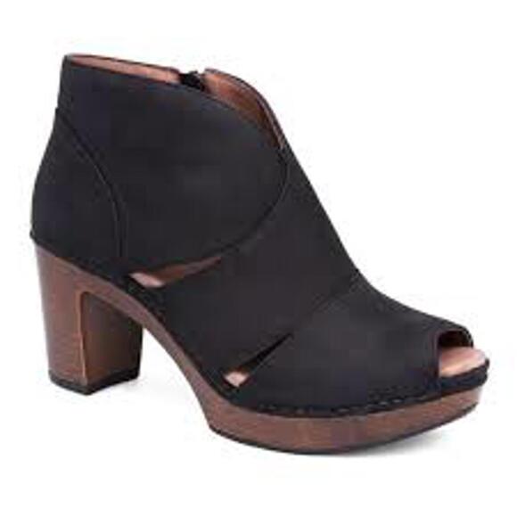 DANSKO Delphina Suede Peep Toe Bootie Block Heel Cutout 40 - Picture 1 of 9
